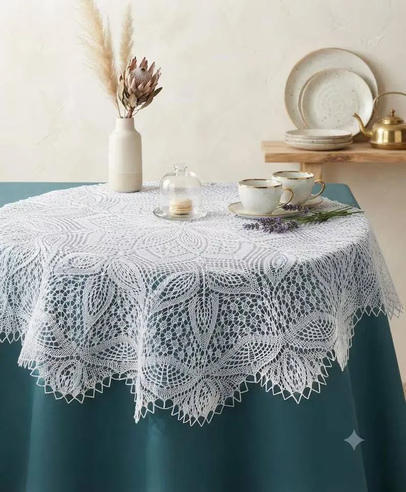 Grande nappe ronde en dentelle de coton blanc