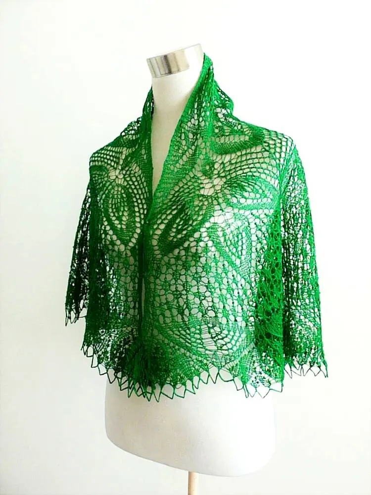 Châle "Anna" semi-circulaire tricoté à la main en coton vert émeraude